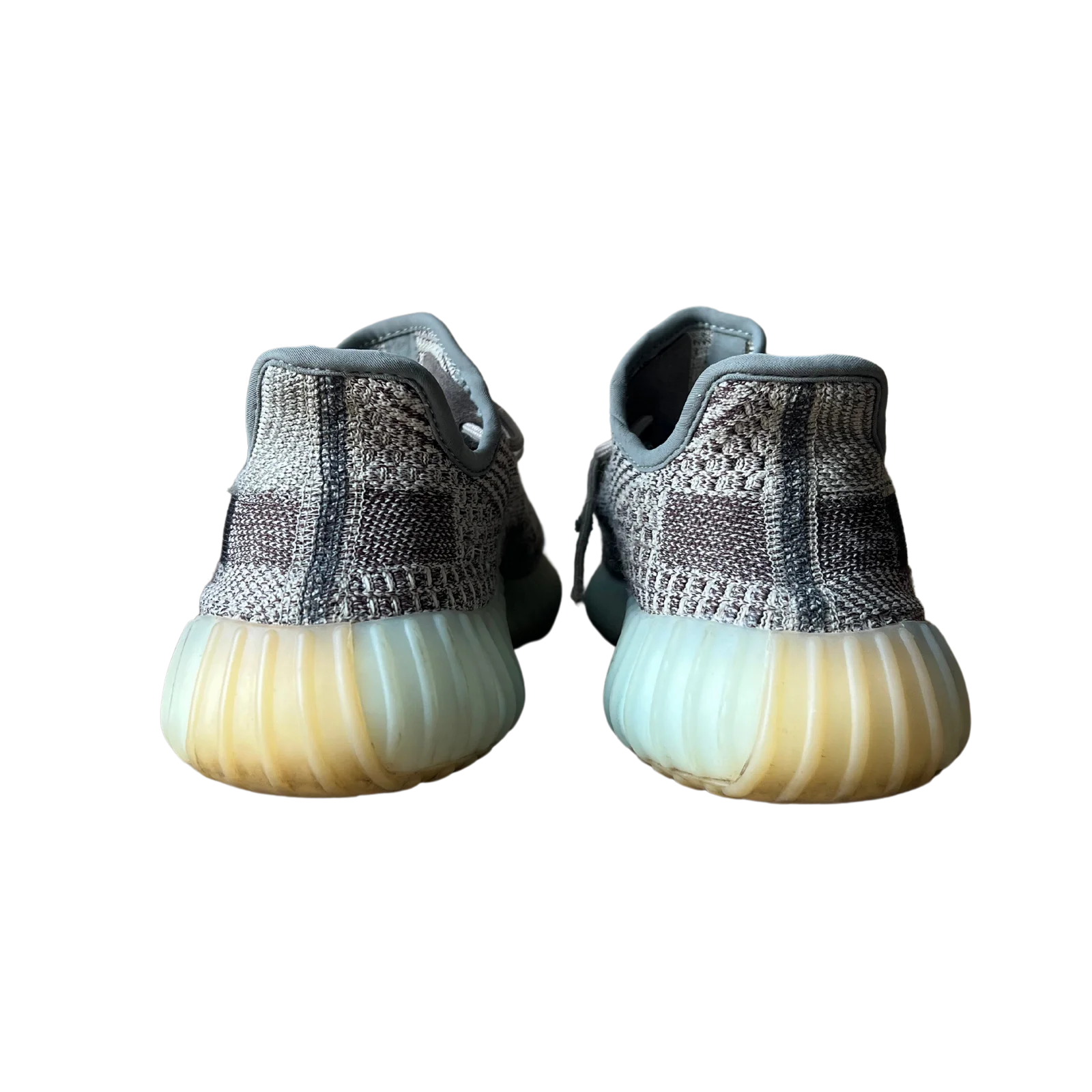 Yeezy 350 Zyon Hátulnézet