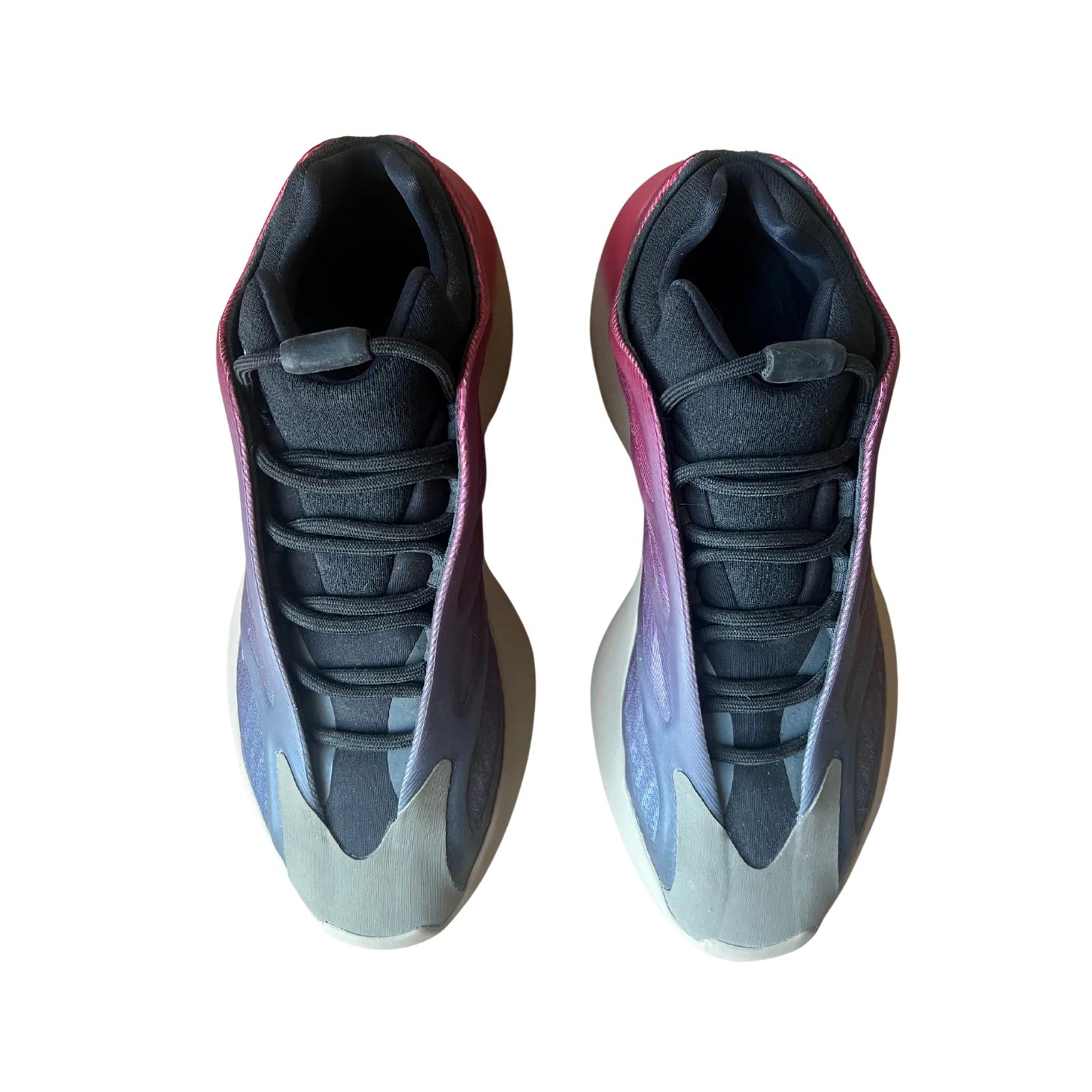 Yeezy 700 V3 Fade Carbon Felülnézet