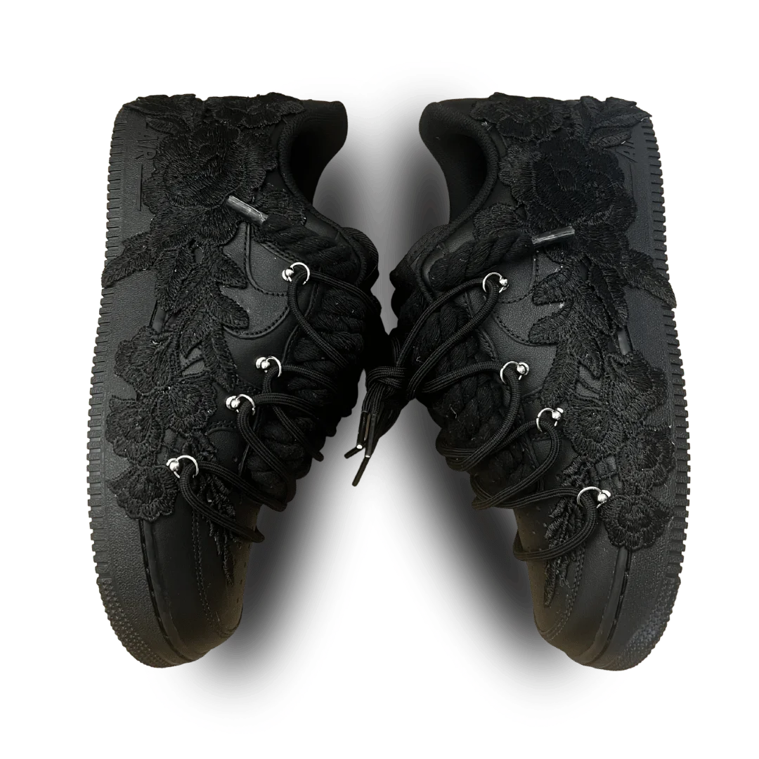 Nike Air Force 1 Black Rose Pure Black Laced Up Rose nézet